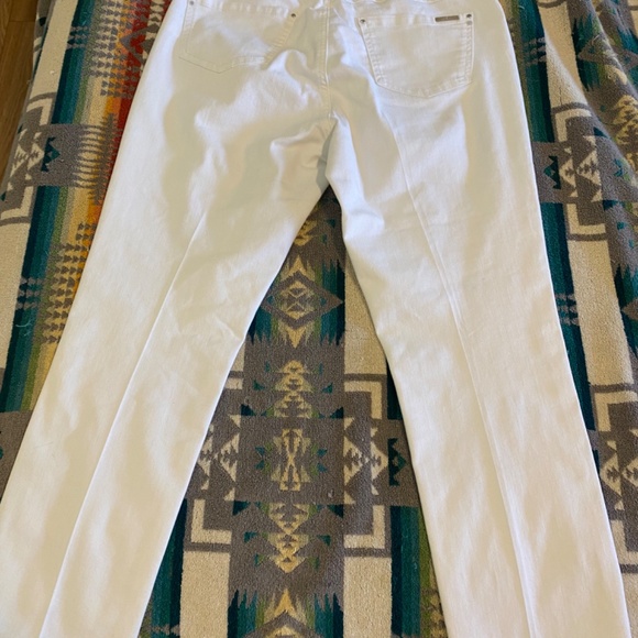 Joseph Ribkoff capris - Picture 3 of 3